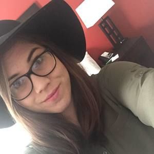 Meet your Posher, Alisha